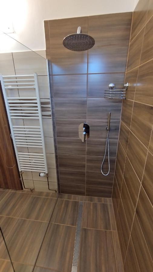 Apartman Amsel Ostrov  Ngoại thất bức ảnh